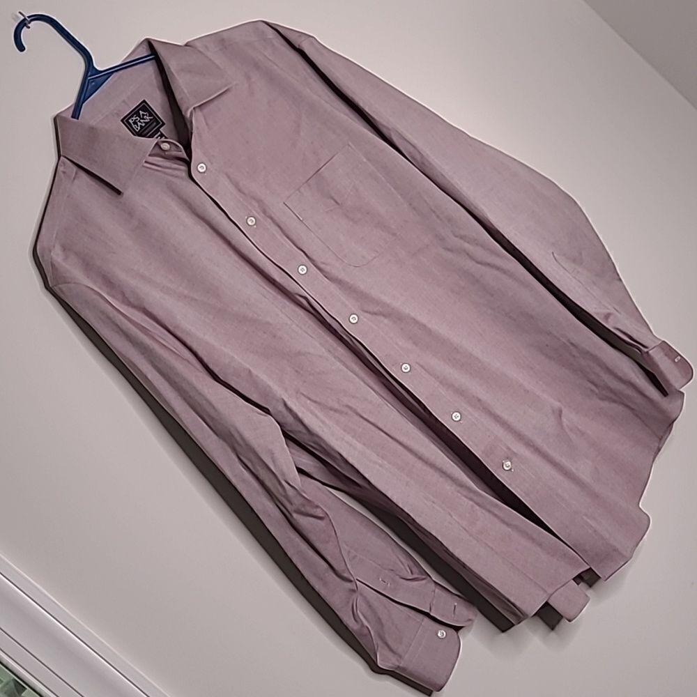 Jo's. A. BANK tailored fit 17-35 100% cotton button front collared shirt